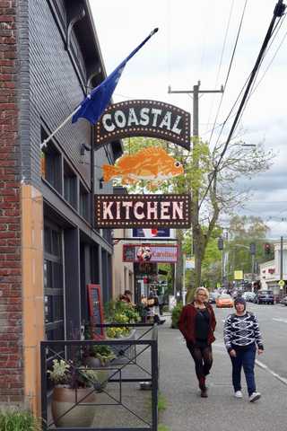 A variety of restaurants on 15th Avenue