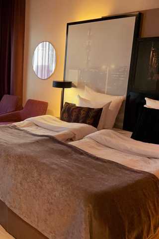 A cosy bedroom at Hotel Marski